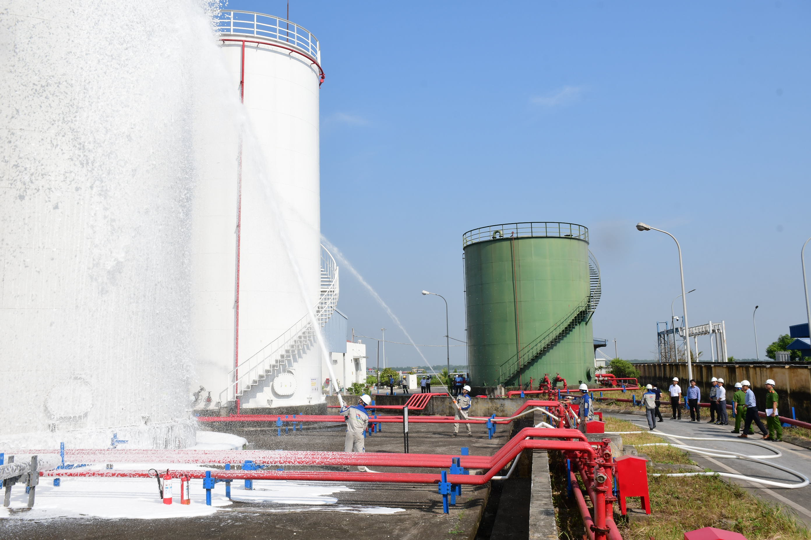 Khuyến cáo bảo đảm an toàn PCCC trong bảo quản, sử dụng hóa chất